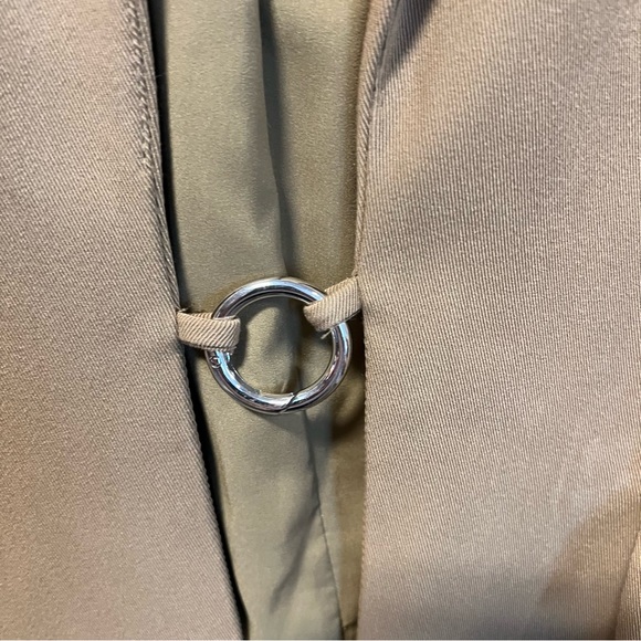 Classic Tan Blazer - Picture 4 of 7